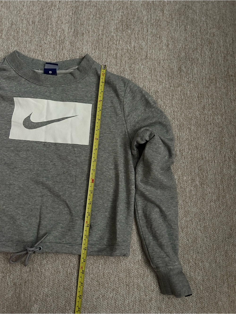 Nike Cropped Crew Neck Sweatshirt - Picture 11 of 11